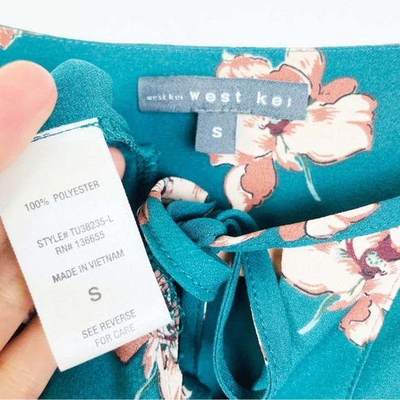Stitch Fix West‎ Kei Kelly Green Floral Top Size Small - Picture 5 of 5